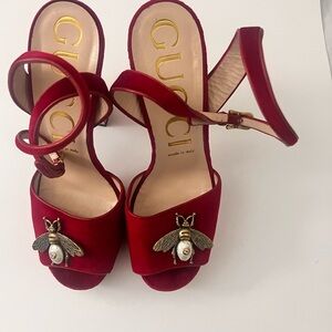 Gucci GG Logo Red Pink Glitter Gold Bee Platform Sandals Ankle Strap heels.